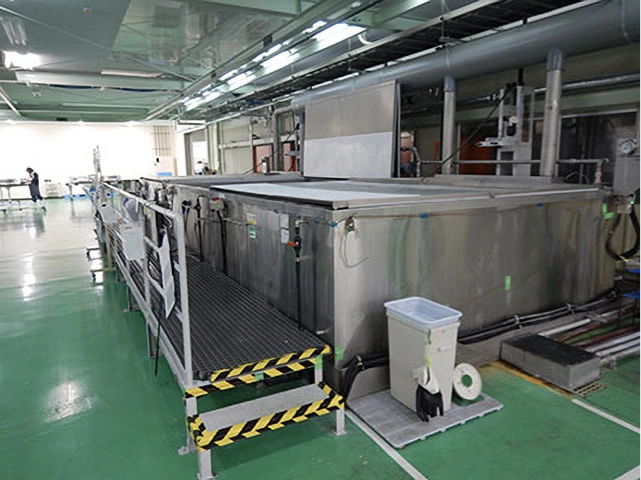 蛍光浸透探傷試験